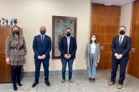 La Fundación “la Caixa” y CaixaBank colaboran con el Ayuntamiento de Rafelbunyol para ayudar a las familias con dificultades económicas en la compra de material escolar