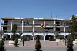 El Ayuntamiento de Altea presenta una guía con las ayudas del Plan Resistir