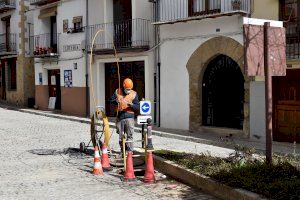 Empiezan a instalar la nueva red de fibra óptica en Morella - (foto 2)