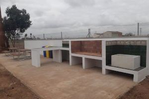 El Ayuntamiento concluye las obras para habilitar una zona de esparcimiento en Cases de Bàrcena y para mejorar la accesibilidad en la Alcaldía de Benifaraig