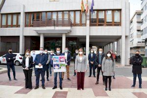 El Ayuntamiento de Petrer se suma al Día de las Enfermedades Raras iluminando de morado varios puntos significativos de la ciudad