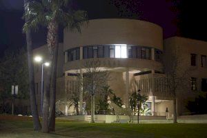 La instalación visual lumínica «Coding sapientia» conmemora los 30 años de la Universitat Jaume I