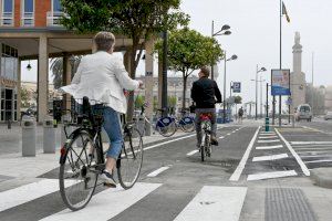 Menos carriles y aparcamientos y aceras más anchas, así será la nueva avenida del Puerto de Valencia