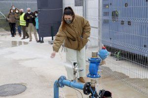 ¿Dónde está la primera obra que usa energía fotovoltaica para el abastecimiento de agua potable en la Comunitat?