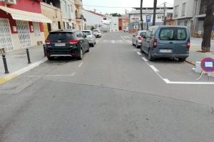 La Brigada Municipal de Obras y Servicios de Almenara repinta las marcas viales del núcleo urbano y de la Playa Casablanca - (foto 8)