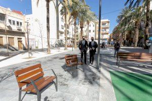 El Ayuntamiento abre la nueva Plaza Castellón totalmente renovada, peatonalizada y accesible El Ayuntamiento abre la nueva Plaza Castellón totalmente renovada, peatonalizada y accesible
