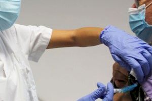 CSIF denuncia que se están cancelando vacunaciones a los mayores de 80 años por falta de dosis en Castellón CSIF denuncia que se están cancelando vacunaciones a los mayores de 80 años por falta de dosis en Castellón