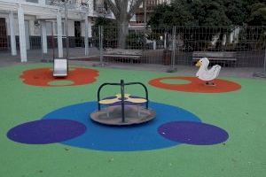 Parques y Jardines renueva la zona de juegos del Paseo Chapí