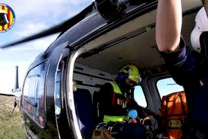 Bomberos rescatan a un senderista en Quatretonda