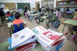 La Generalitat prevé vacunar a más de 116.000 docentes valencianos en seis días