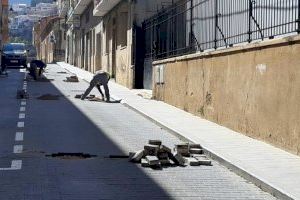 Obras para mejorar los registros y tapas del alcantarillado de las calles Torre de les Maçanes, Sor Elena Picurelli, La Cordeta y Casa Blanca