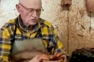 Un vídeo del alfarero de Agost Emili Boix consigue más de 33 millones de reproducciones en Facebook
