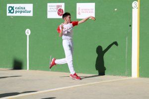 La pilota valenciana de base expectante ante la posibilidad de la vuelta a la competición