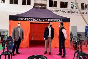 Orihuela tiene todo listo para la vacunación de cerca de 6.000 docentes y personal de centros, a partir de mañana, en el Pabellón Bernardo Ruiz