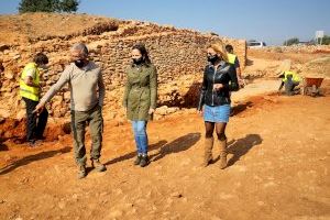 Los trabajos en el Torrelló de Almassora descubren cerca de 10 metros de muralla iberorepublicana