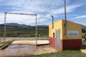 La Torre d'en Besora instal·la un llavador de vehicles