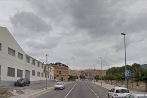 Cae un trabajador desde un andamio a cuatro metros de altura en Biar