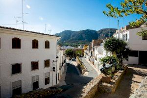 A RAS!: El festival de teatro, circo, danza y cultura de calle en Oropesa del Mar