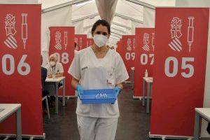 La Comunitat acaba la primera fase de vacunació al personal docent i als majors de vuitanta anys