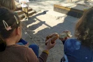 La Escuela de Pascua de Godella, inaugurada con la ilusión de los niños