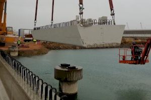 PortCastelló avanza en la dársena sur con la entrada en funcionamiento del puente sobre el canal de Iberdrola