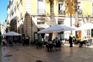 Alicante exige que el cierre de la hostelería sea a la misma hora que el toque de queda y se amplíe al 50% el aforo interior