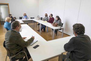 Reunión del Ayuntamiento de Picassent con el equipo técnico que dirigirá la construcción de la pasarela de la Font de l’Omet