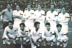 La Peña Valencianista de Puçol homenajea a los hermanos Claramunt, ganadores de la Liga 70-71