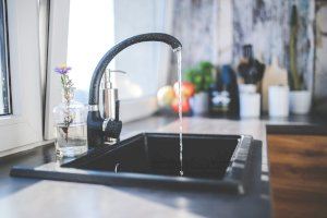 Un primer análisis muestra que las aguas de Corbí están libres de contaminación y vuelven a ser aptas para el consumo humano