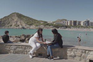 La Universitat presenta un documental que aborda el paral·lelisme entre les persones refugiades de la Guerra Civil-dictadura i les actuals La Universitat presenta un documental que aborda el paral·lelisme entre les persones refugiades de la Guerra Civil-dictadura i les actuals