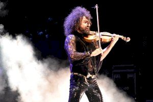 Apoteósico final en el concierto de Ara Malikian en la Rotonda del Parque Municipal de Elche Apoteósico final en el concierto de Ara Malikian en la Rotonda del Parque Municipal de Elche