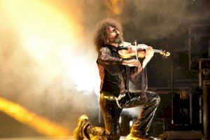 Apoteósico final en el concierto de Ara Malikian en la Rotonda del Parque Municipal de Elche - (foto 7) Apoteósico final en el concierto de Ara Malikian en la Rotonda del Parque Municipal de Elche - (foto 7)