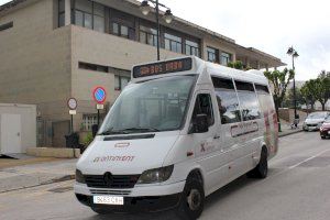 Ontinyent amplia l’horari del bus urbà gratuït per facilitar l’accés al punt de vacunació massiva Ontinyent amplia l’horari del bus urbà gratuït per facilitar l’accés al punt de vacunació massiva