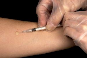 Cocemfe exige a Sanidad incluir en la vacunación contra el covid a personas con diabetes, esclerosis múltiple o enfermedades respiratorias