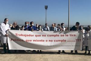 Trabajadores de Hospital de la Ribera denuncian el abandono y el incumplimiento de Sanitat - (foto 2)