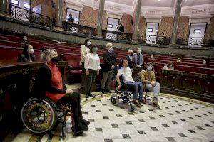 Ribó: "La pandemia no puede ser una excusa para dejar de desarrollar políticas dirigidas a mejorar la vida de las personas más vulnerables" - (foto 2)