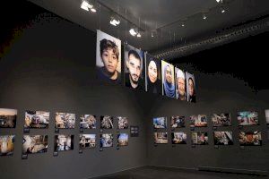 La Universitat de València presenta una exposición del fotoperiodista Germán Caballero sobre la población en los campos para personas refugiadas palestinas del Líbano La Universitat de València presenta una exposición del fotoperiodista Germán Caballero sobre la población en los campos para personas refugiadas palestinas del Líbano