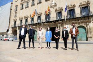 Cs pide situar al sector turístico y hostelero en el centro de las políticas de rescate por su peso en la economía valenciana