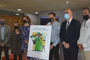 Doce ninots situados sobre contenedores verdes de reciclaje de vidrio homenajearán a las Hogueras del 17 al 27 de junio