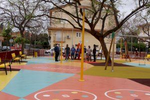 Obri al públic el parc infantil del carrer José Moreno Torres de Nules després de ser remodelat - (foto 5)