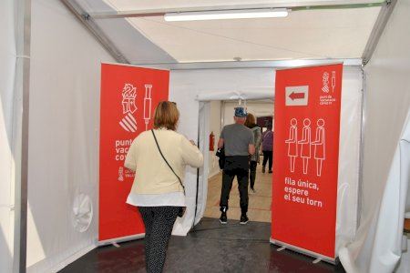 Vacunació massiva per localitats en la Comunitat Valenciana: comença demà en 133 punts