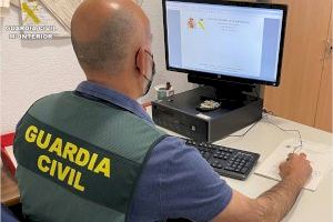 Una mujer estafa al seguro 600 euros tras denunciar un robo falso en un supermercado de Calpe