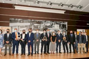 Keros Cerámica, Ferro Spain, Coloronda, Realonda y Sistemas de Diseño Digital logran los Premios Alfa de Oro 2021 Keros Cerámica, Ferro Spain, Coloronda, Realonda y Sistemas de Diseño Digital logran los Premios Alfa de Oro 2021
