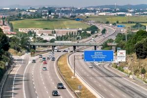 L’Ajuntament de València es mostra contrari als peatges i demana la gratuïtat de l’AP-7 L’Ajuntament de València es mostra contrari als peatges i demana la gratuïtat de l’AP-7