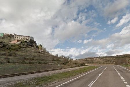 Un camión invade un carril en la N-232 en Morella y saca a un coche de la vía Un camión invade un carril en la N-232 en Morella y saca a un coche de la vía