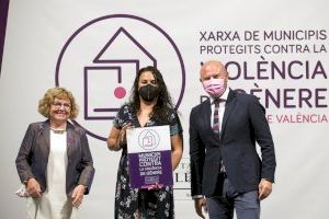 La Diputació de València compta ja amb més d'un centenar d'ajuntaments adherits a la seua Xarxa contra la violència masclista - (foto 2) La Diputació de València compta ja amb més d'un centenar d'ajuntaments adherits a la seua Xarxa contra la violència masclista - (foto 2)