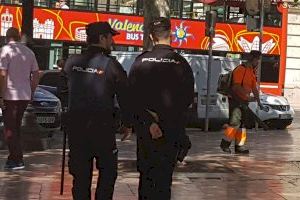 La Policía Nacional ha interpuesto 15.272 sanciones en mayo por infringir la normativa COVID19 en la C. Valenciana, 1.997 menos que en el mes de abril La Policía Nacional ha interpuesto 15.272 sanciones en mayo por infringir la normativa COVID19 en la C. Valenciana, 1.997 menos que en el mes de abril