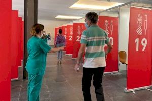 La Comunitat Valenciana ha vacunado a 100.000 desplazados del extranjero y de otras autonomías