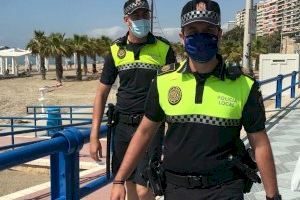 Roban móviles y dinero de las mochilas de los bañistas en una playa de Alicante Roban móviles y dinero de las mochilas de los bañistas en una playa de Alicante