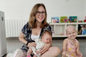 La lucha de unos profesores de Castellón para poder cuidar de su hija con leucemia - (foto 2)